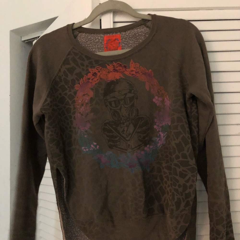 Water sweatshirt
